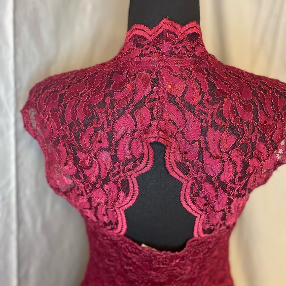 NWT Connected Apparel Burgundy Lace Midi Dress - Picture 11 of 13